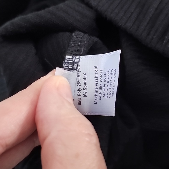 Boyed black, ribbed, flare leg legging! - Picture 7 of 10